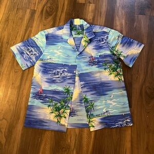 Vintage Royal Creations Hawaiian Shirt from Hawaii (Large)
